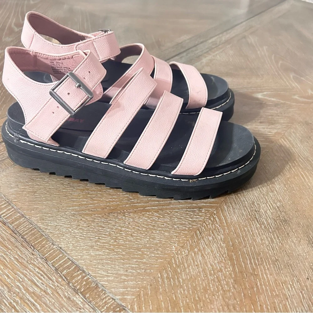 Union Bay " Dolce " platform sandals. - Picture 3 of 8
